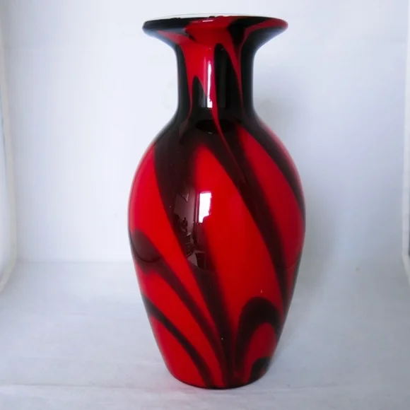 Vintage 1950s Murano Hand-Blown Red & Black Art Glass Vase – 9.5